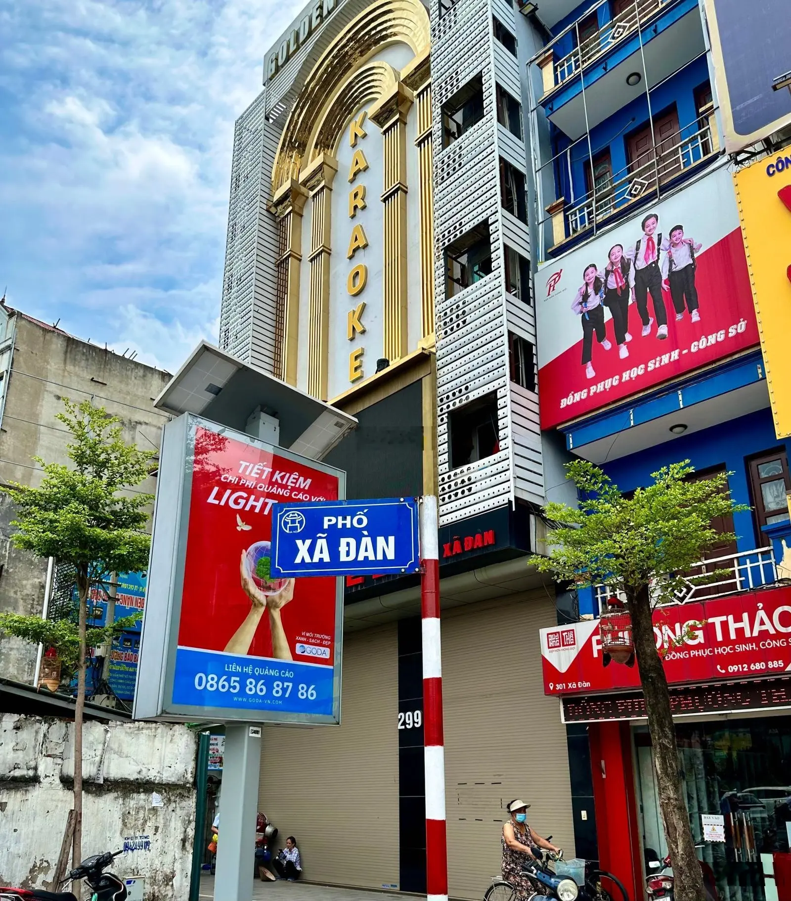 Cần bán nhà mặt phố Xã Đàn, Quận Đống Đa. DT sổ 65m2 x 5T, MT 4,5m. Vị trí đẹp, kinh doanh sầm uất