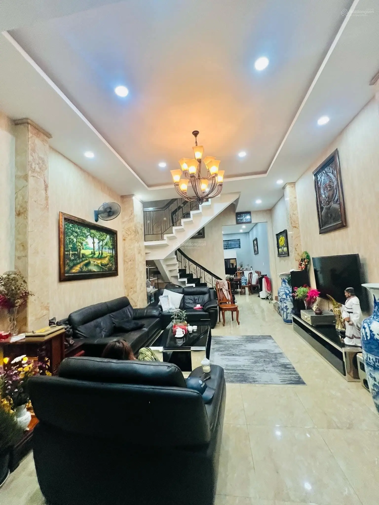 Nhà khu V.I.P cán bộ, đường hẻm an ninh, gần Vincom, Lotte Cộng Hoà, dưới 200tr/m2