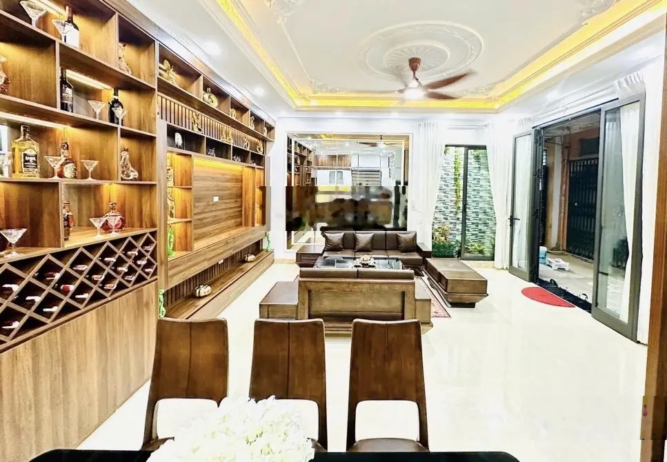 HX Văn Tiến Dũng, 65m2, 5 tầng, ôtô qua nhà, 10 tỷ có thương lượng