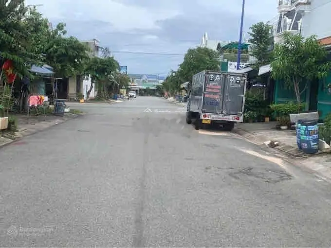 Cần bán lô đất Đ. Chòm sao, Hưng Định, TA. BD . 120m2/ 850Tr. SHR