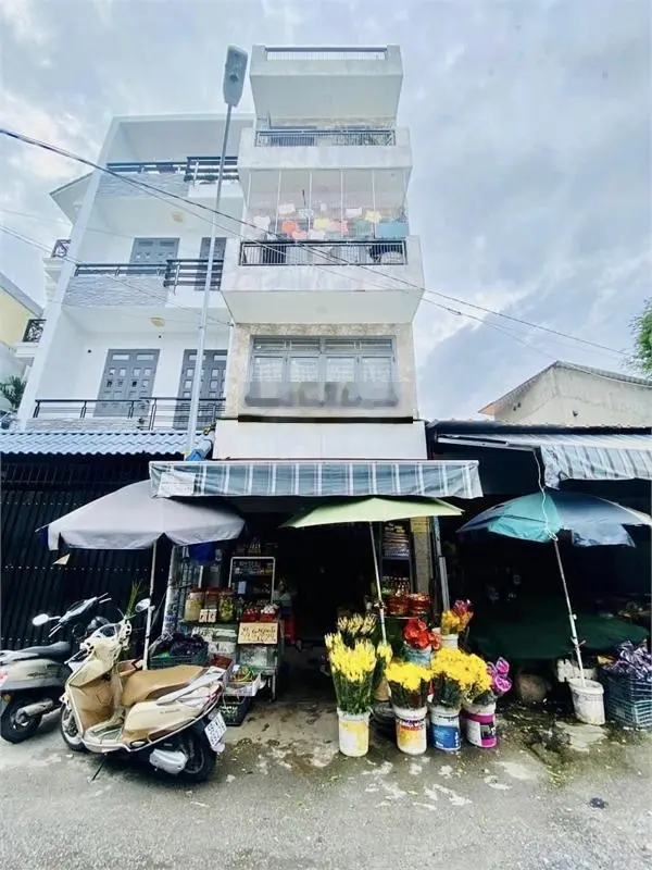 Chỉ 4.58 tỷ! Nhà 4 tầng, mặt tiền Bùi Quang Là, Phường 12, Gò Vấp. Ngay chợ