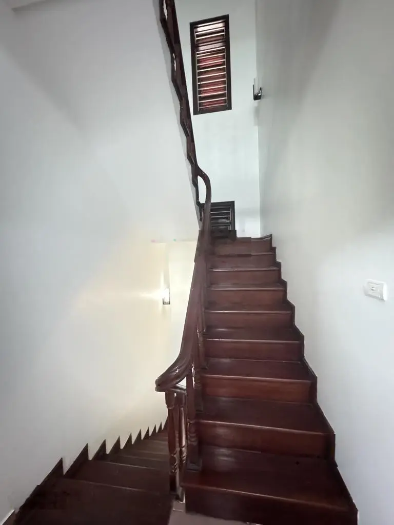 Bán nhà phân lô Cầu Giấy 60m2 * 4 tầng, ô tô kinh doanh, mặt tiền rộng, giá có thương lượng