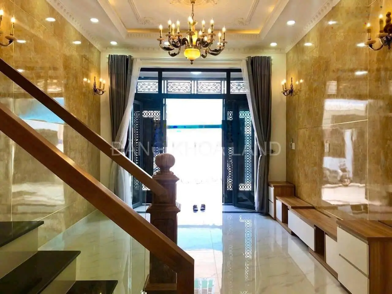 6tỷ nhỉnh - nhà 1t2l + st - dân trí cao- sát phạm văn đồng- dt sàn 150m2