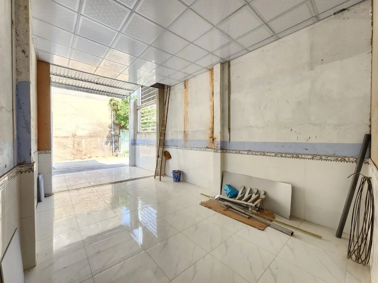 1 tỷ 950 bán đất có nhà cấp 4 phần thô cách đường Nguyễn Thị Tươi 200m, P. Tân Bình, Dĩ An