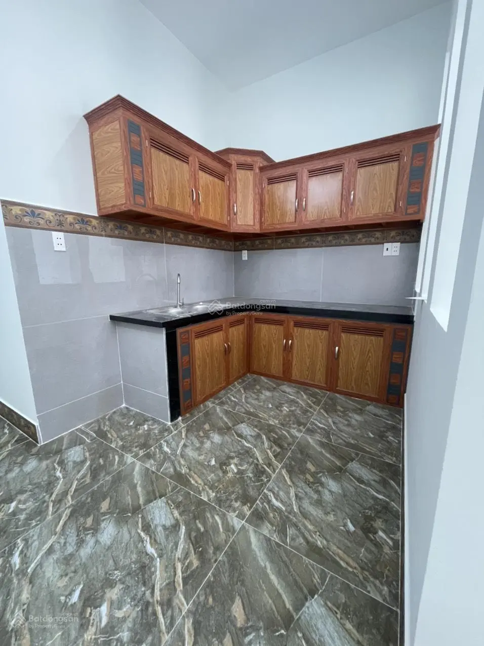Nhà cấp 4 đẹp. Hẻm xe tải. Gần chợ Hiệp Bình. Gần Phạm Văn Đồng, Phường Hiệp Bình Chánh. Sổ hồng