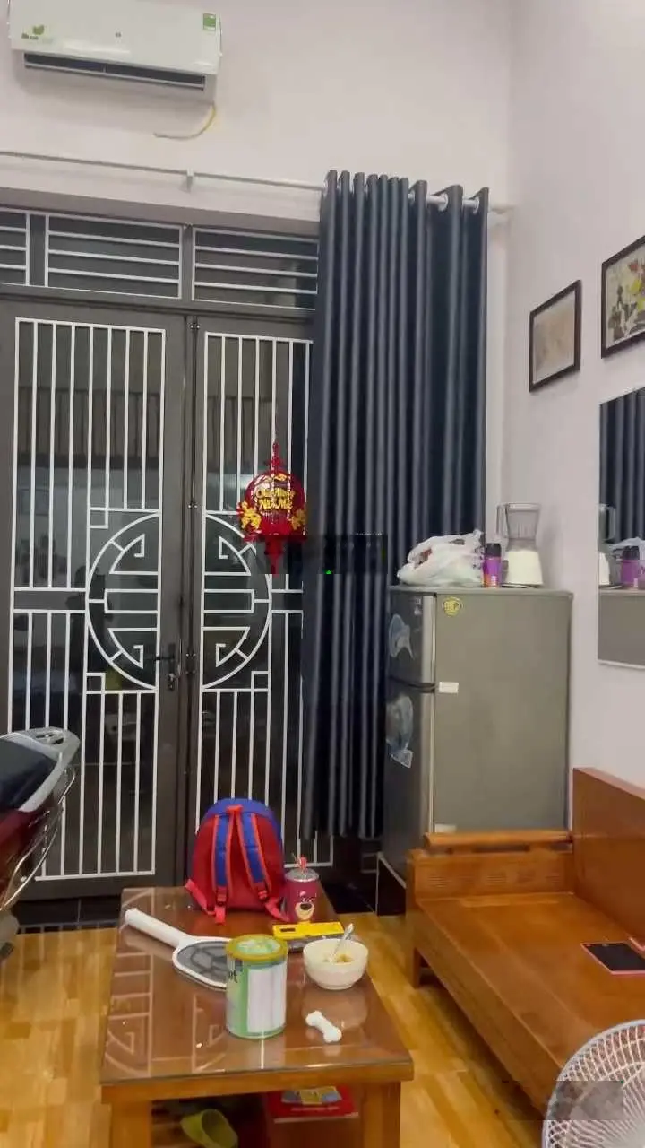 Bán nhà thành phố Hòa Bình 2 tầng, full nội thất chỉ việc về ở