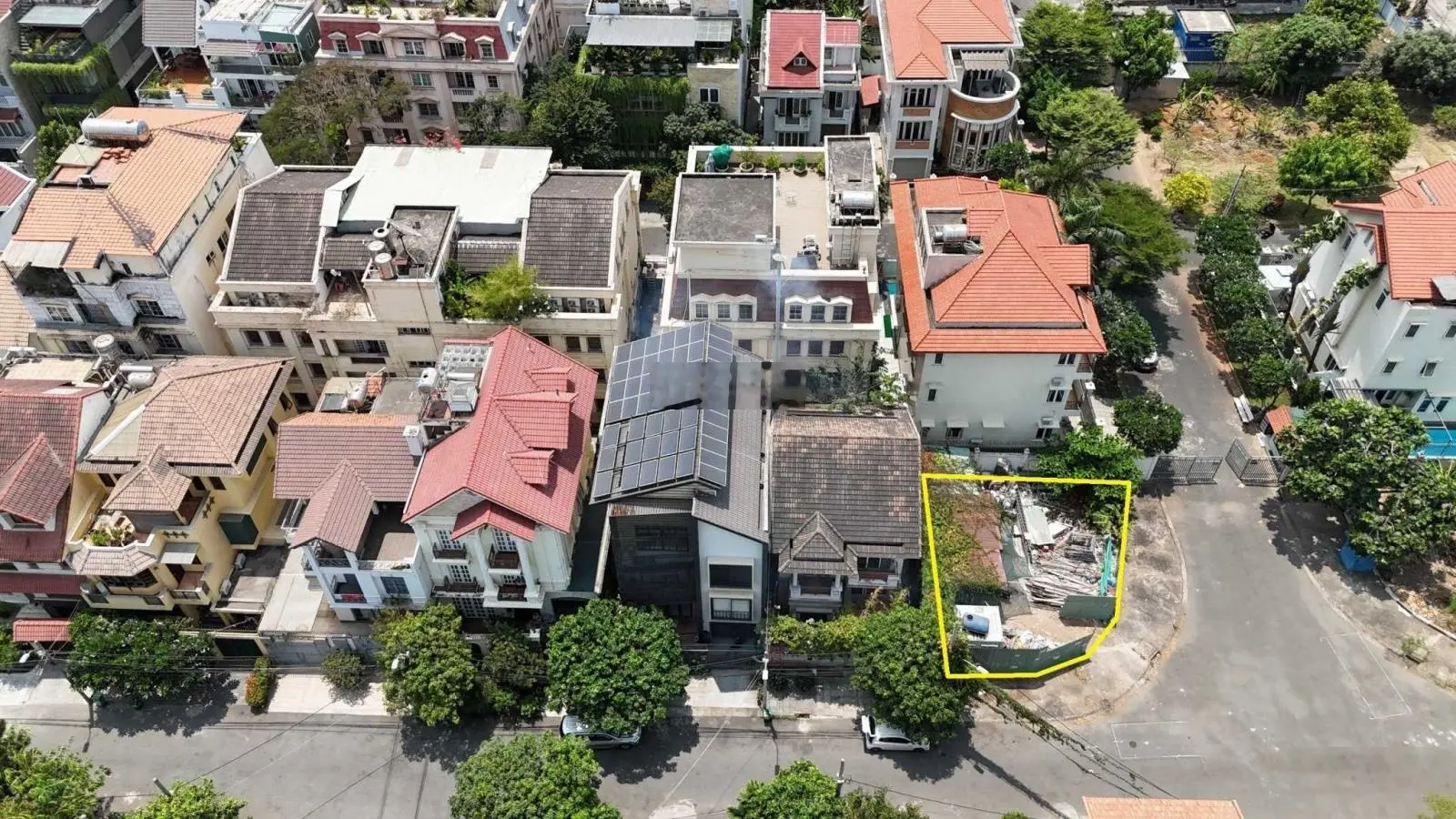 Chính chủ bán đất góc 2MT khu 204 Nguyễn Văn Hưởng