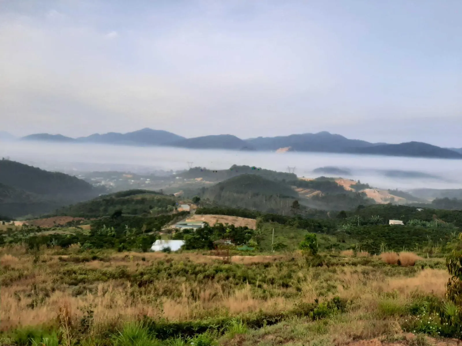 Chính chủ bán 2200m2 có 400m2 thổ cư đất xã Lộc Châu, view trên đồi cao đẹp kế đồi thông Phương Bối