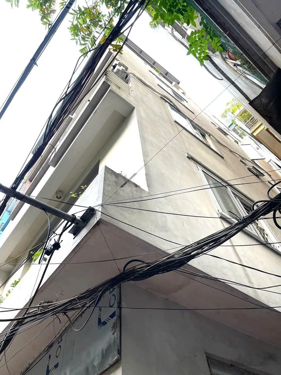 Bán nhà riêng tại Võng Thị, 21 tỷ, 89m2, 5PN, 3WC, 3 tầng, Q. Tây Hồ, HN