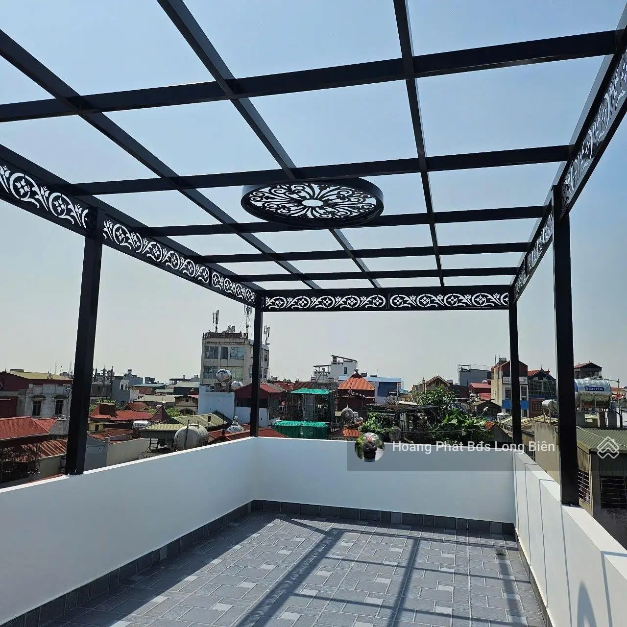 Bán nhà Vũ Xuân Thiều - Sài Đồng - ngõ thông - full nội thất. 45m2 x 6T. LH 0965858116