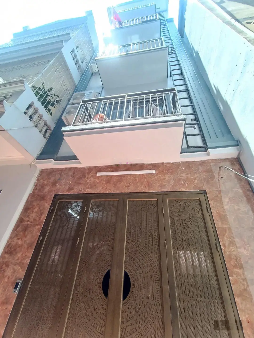 Bán nhà Hà Nội, Đại La, Hai Bà Trưng, Hồng Mai, Trương Định, Phương Liệt thang máy 9 tỷ ô tô đỗ cửa