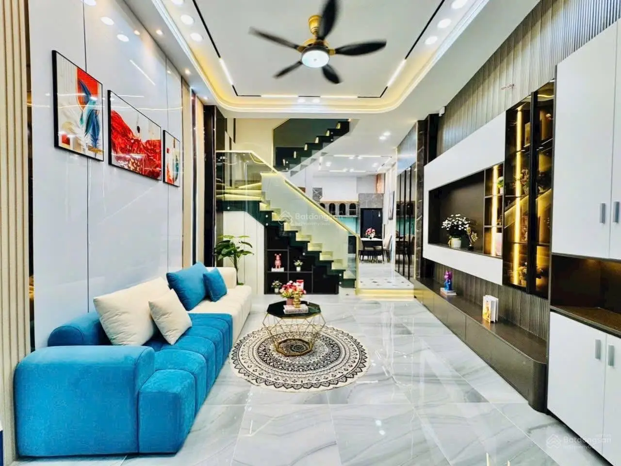 Bán nhà riêng tại Đất Thánh, 3,48 tỷ, 60m2, 4PN, 3WC, đẹp, nhiều tiện ích