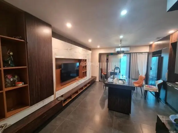 Hạ giá Bán gấp căn hộ chung cư 2 ngủ Phố Hàm Nghi, Để lại Full nội thất cho khách thiện chí