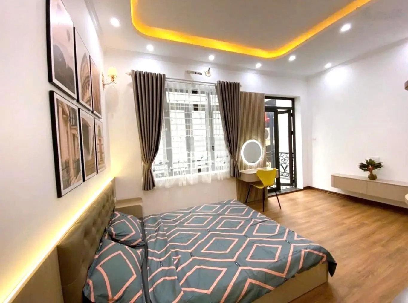 Bán nhanh nhà siêu đẹp ngõ 32 An Dương - Tây Hồ - 40m2 - 5 tầng - 5.2m mặt tiền - 7.9 tỷ - gần phố