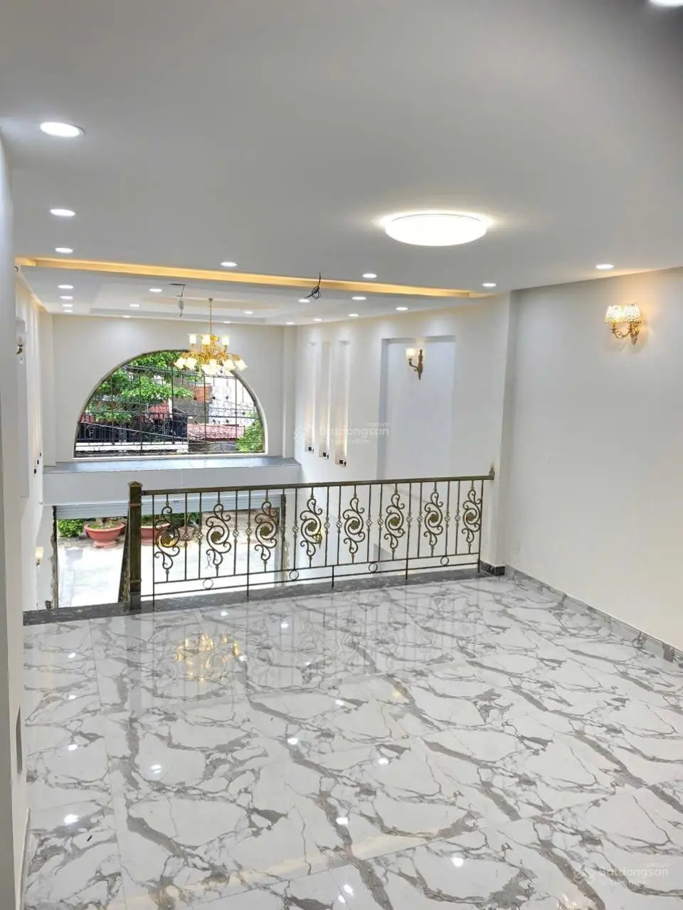 Bán Nhà 6 Tầng Có Thang Máy Hiệp Bình Chánh, Gần Gigamall Phạm Văn Đồng, Đường xe tải thông.