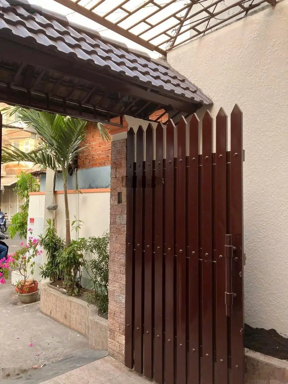 Gấp! Bán nhanh nhà Nguyễn Văn Đậu, HXH, nở hậu, giá 10 tỷ 080 thương lượng. Liên hệ 0906 435 ***
