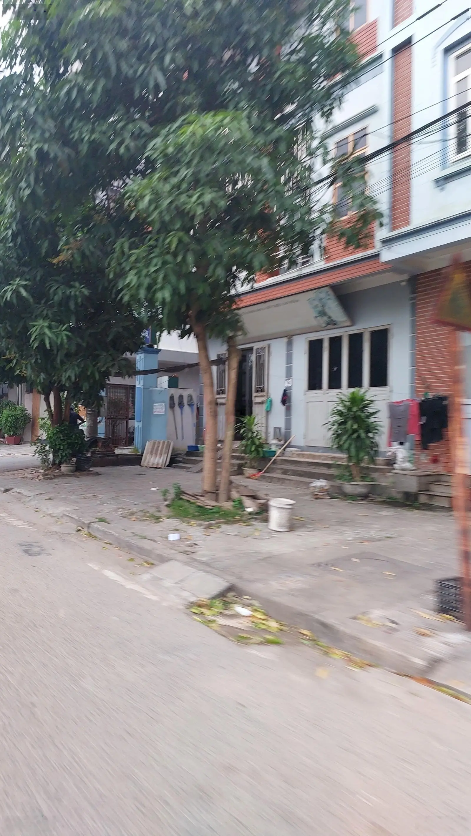 Hiếm! Bán 100m2 nhà Uy Nỗ - 4.X tỷ! Đường thông 2 ô tô đánh võng