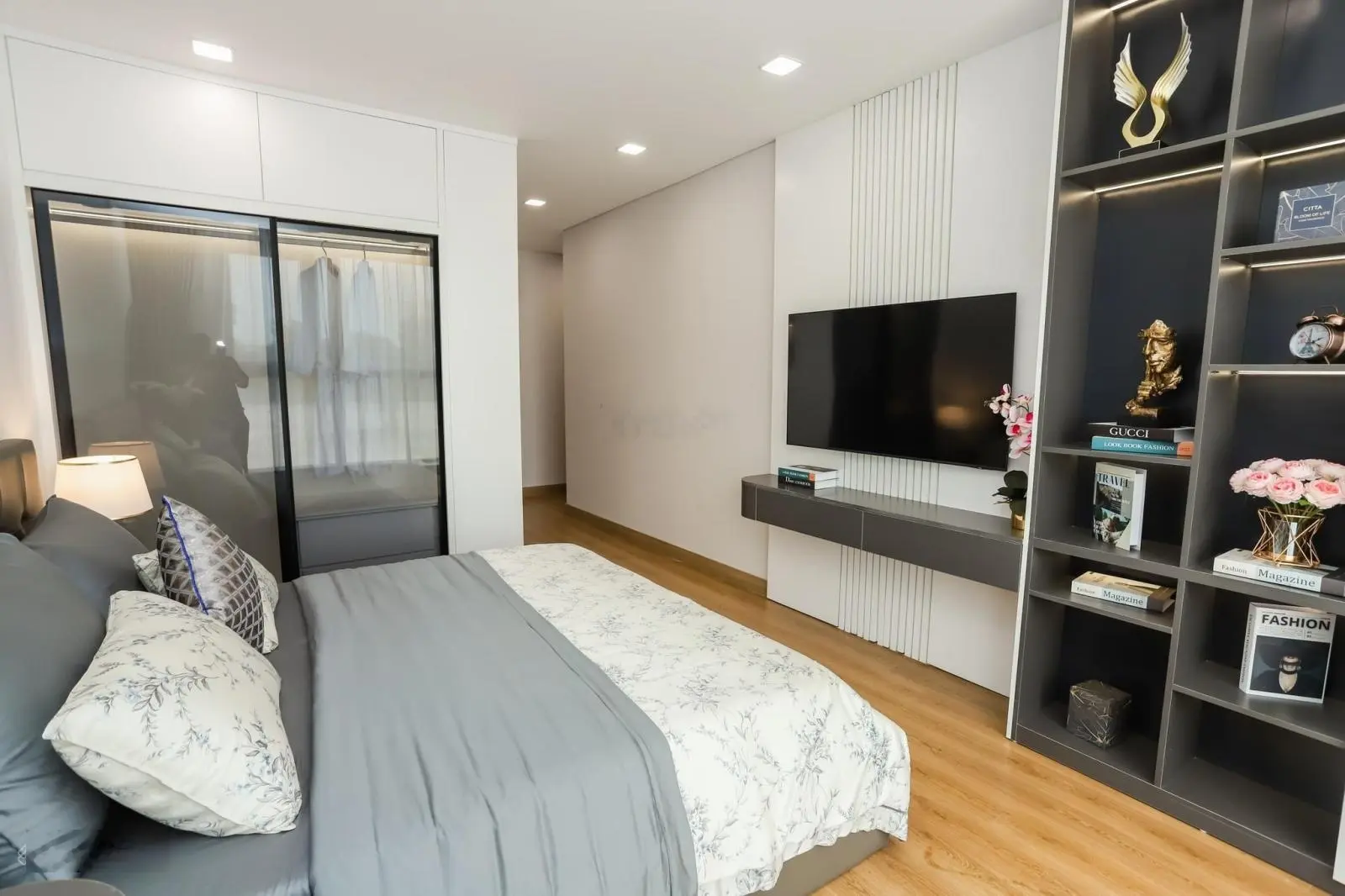 Chủ nhà mua biệt thự bán căn 2ngủ Khai Sơn City, Thượng Thanh, Long Biên