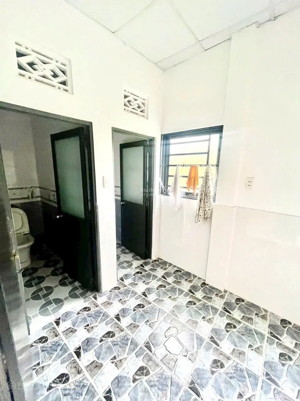 Bán nhà phố sổ hồng riêng biệt hẻm 2221 Huỳnh Tấn Phát - TTNB - 5,5x14m, lửng, 3PN - giá: 2.98 tỷ