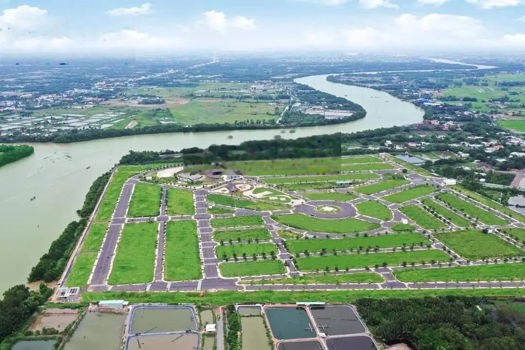 Sở hữu Biệt Thự ven sông ngay trung tâm thị trấn Cần Giuộc cách Sài Gòn Chỉ 20 phút