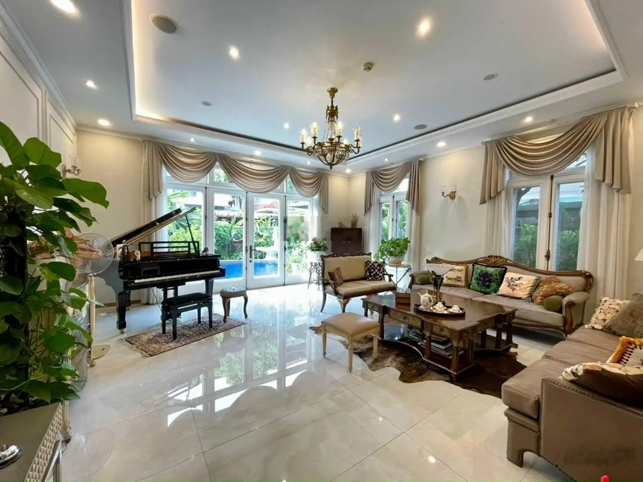 Villa có hồ bơi Nam Thiên 3 Phú Mỹ Hưng 366m2 cần tìm chủ nhân mới trong năm 2024 LH 0969 896 ***