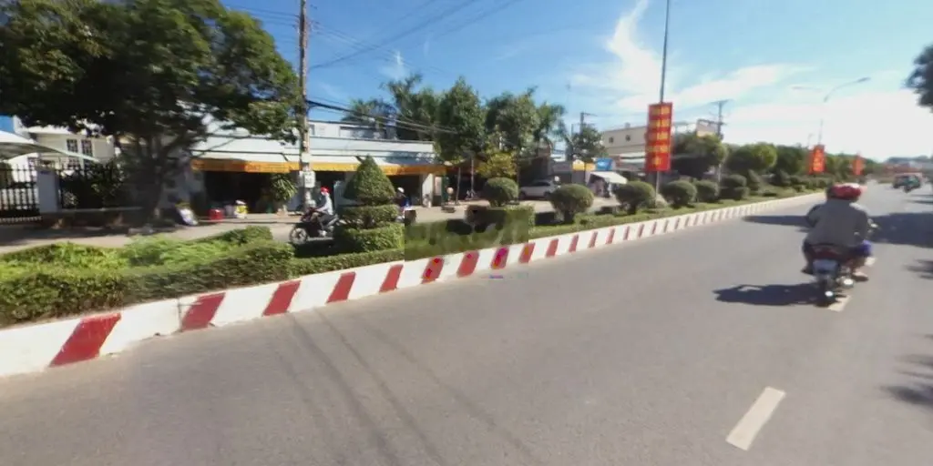 NHÀ ĐẤT MẶT TIỀN CÁCH MẠNG THÁNG 8, NỞ HẬU, HẬU DÀI MIÊN MAN