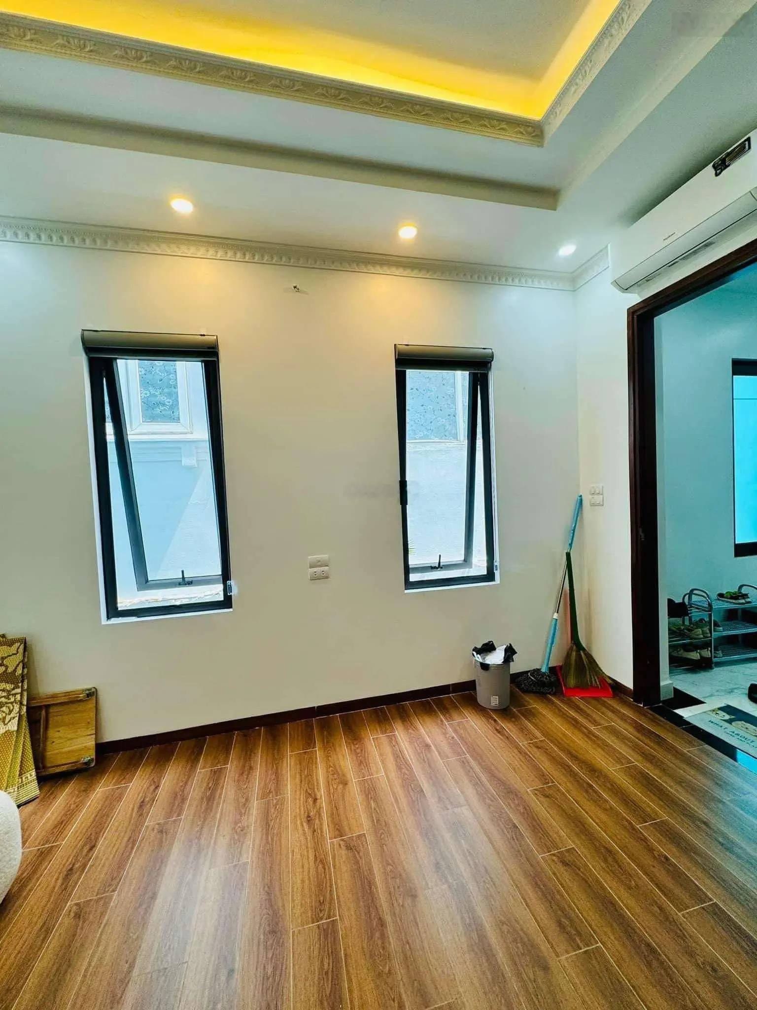 Bán nhà Đường Vũ Tông Phan Thanh Xuân Ngõ ba gác 20M Ra Ô Tô Tránh Lô góc 41m2 6 Tầng Thang máy