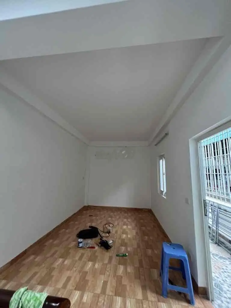 Bán nhà phố Vĩnh Hưng - Ô tô đỗ cửa - Ngõ thẳng - 5 tầng. Giá: 5,4 tỷ