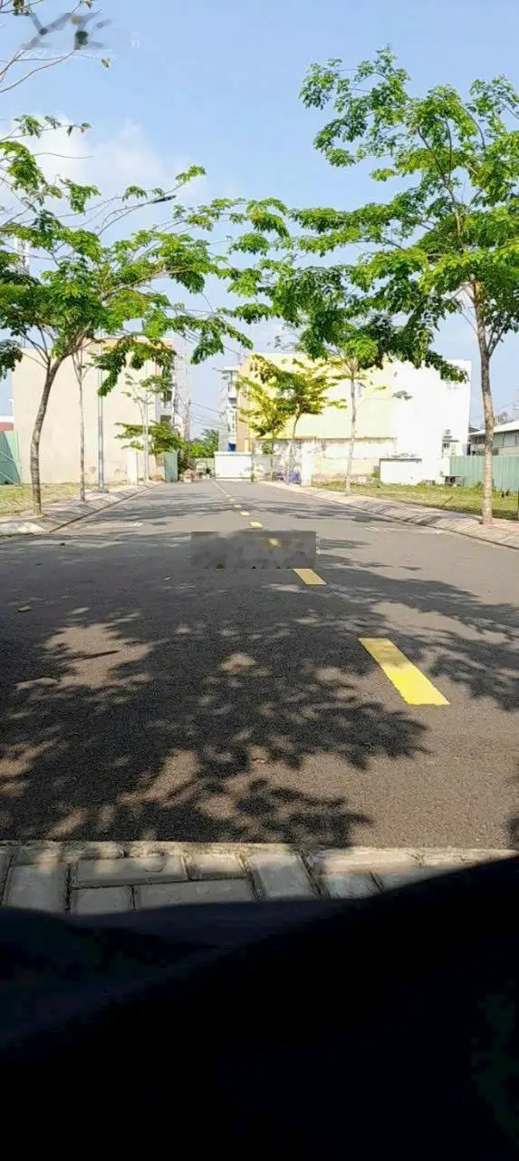 Bán lô đât (100m2)- 1tỷ550tr, full thổ cư, mặt tiền nhựa - 1ty550tr. gần chợ phước vân - long an