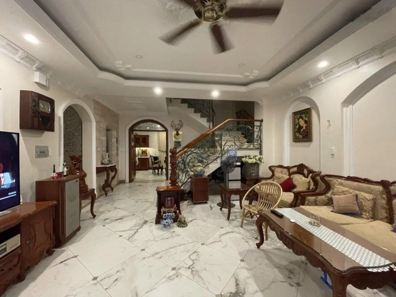 Bán nhà mặt tiền vị trí đẹp Bùi Đình Túy, p.12, Q.BT, DTCN: 90m2, hậu 5m, 2L, giá:16.9 tỷ ~190tr/m2