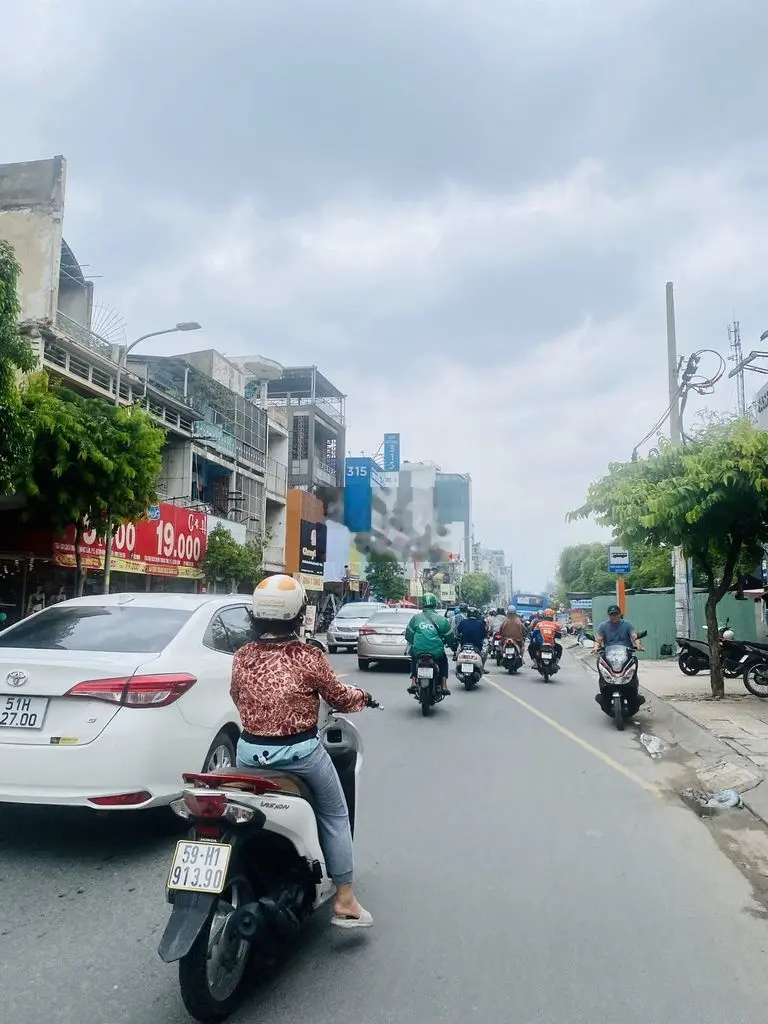 ***Bán nhà mặt tiền Cách Mạng Tháng 8, Phường 7 Q.TB làm BĐS dòng tiền