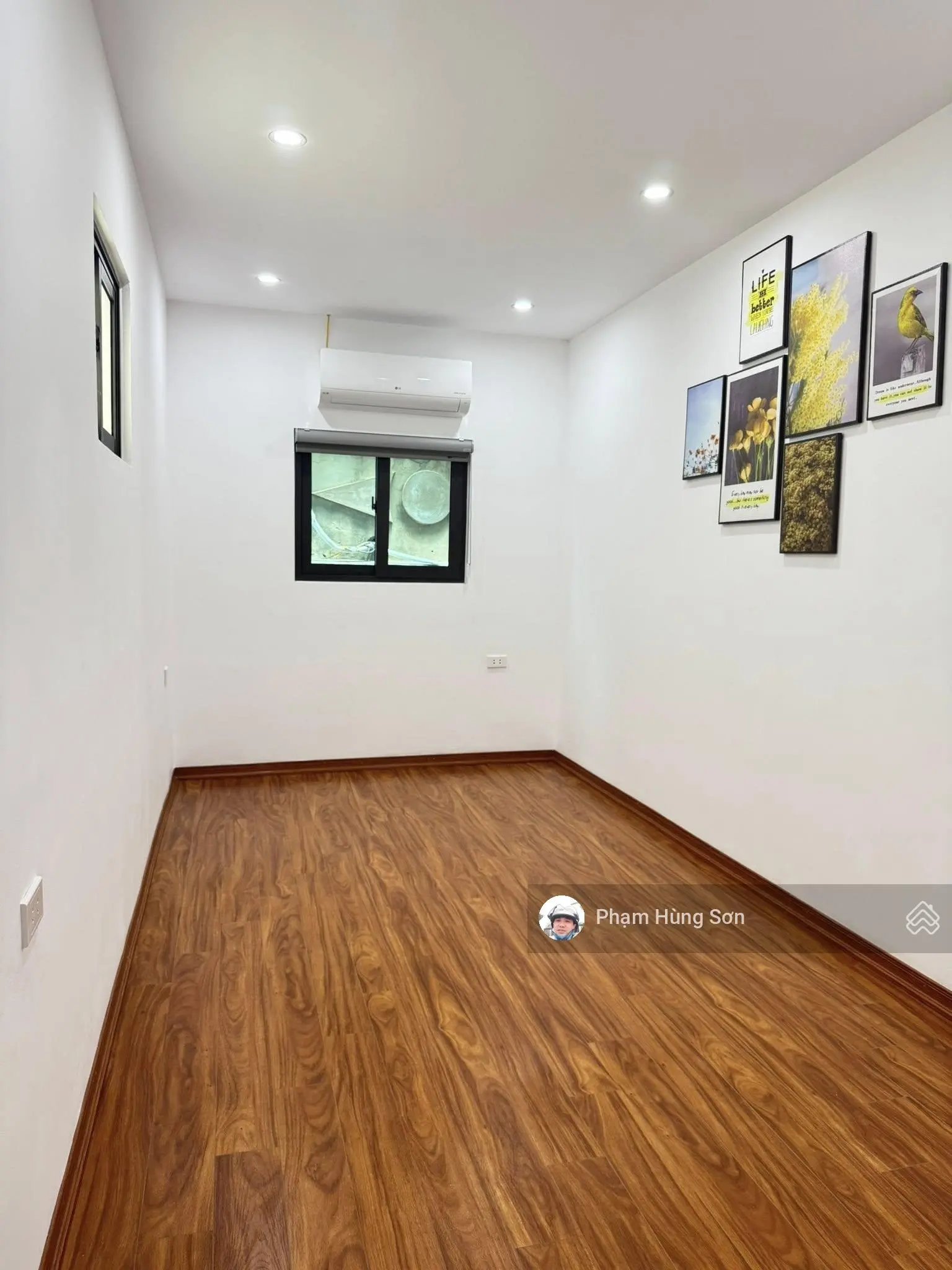 Phân khúc hiếm - sổ đỏ vuông - nhà đẹp - xe tải đỗ cách nhà 30m - ngõ vào xe bác gác phóng!