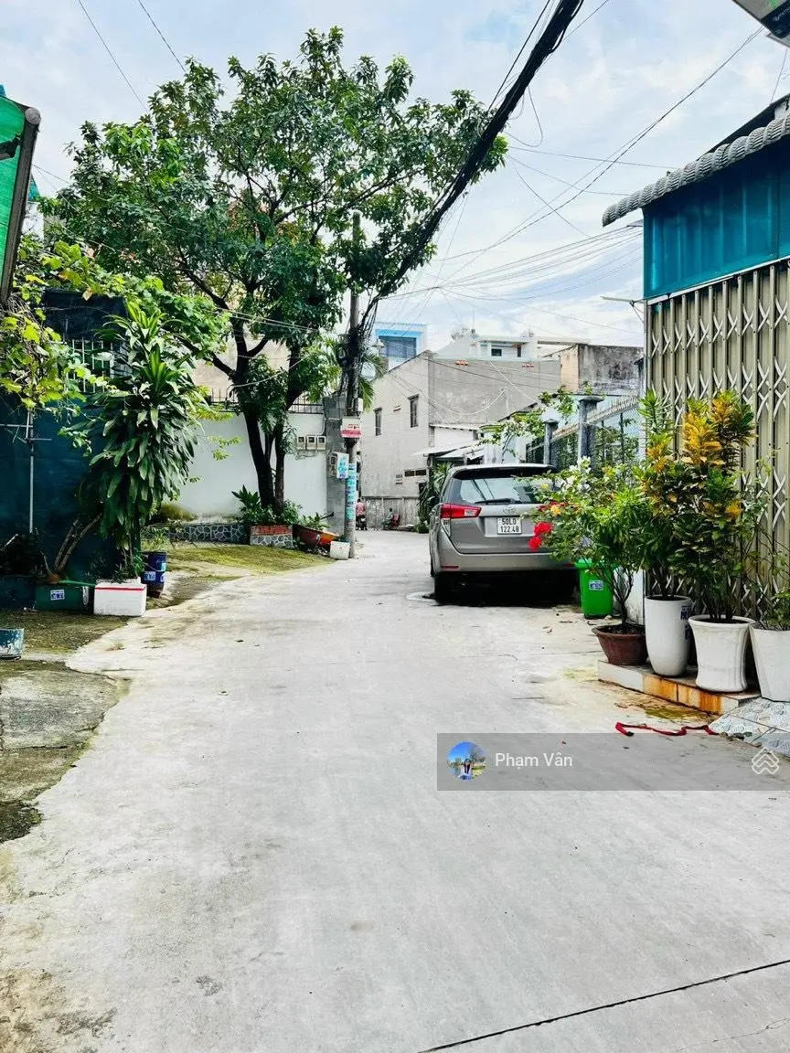 Nhà chưa qua đầu tư, HXH sát Phạm Văn Đồng- Khu dân trí, an ninh - 81m2 chuẩn đẹp vuông vắn