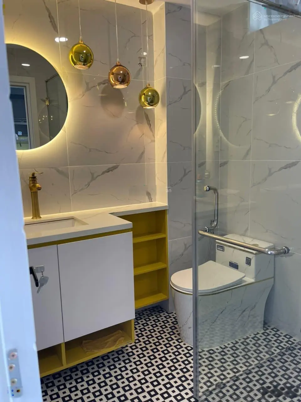 Chính chủ cần bán nhanh CH Vạn Đô view thoáng mát, 86m2 2PN 2WC. 3.3 tỷ. LH: 0961 663 ***