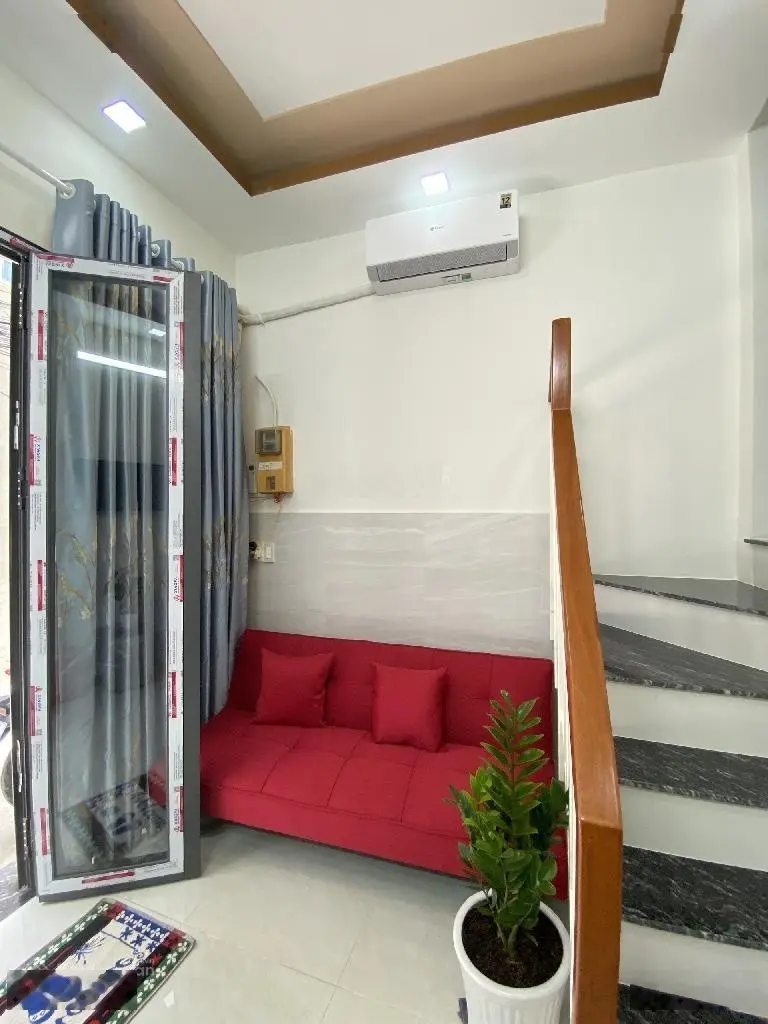 Bán nhà Vĩnh Khánh Quận 4 - 2 tỷ nhỉnh - 3 Tầng - nhà mới full nội thất