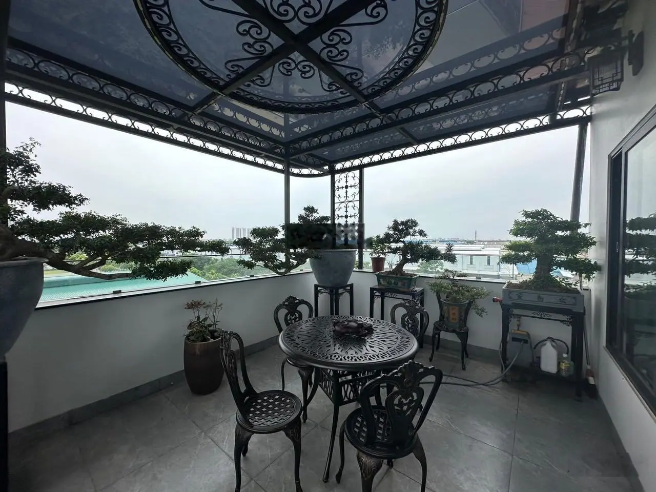 Phân lô Cầu Giấy, góc 3 thoáng, gara, ô tô, thang máy, ngõ thông kinh doanh, ở sướng, 52m2*6T