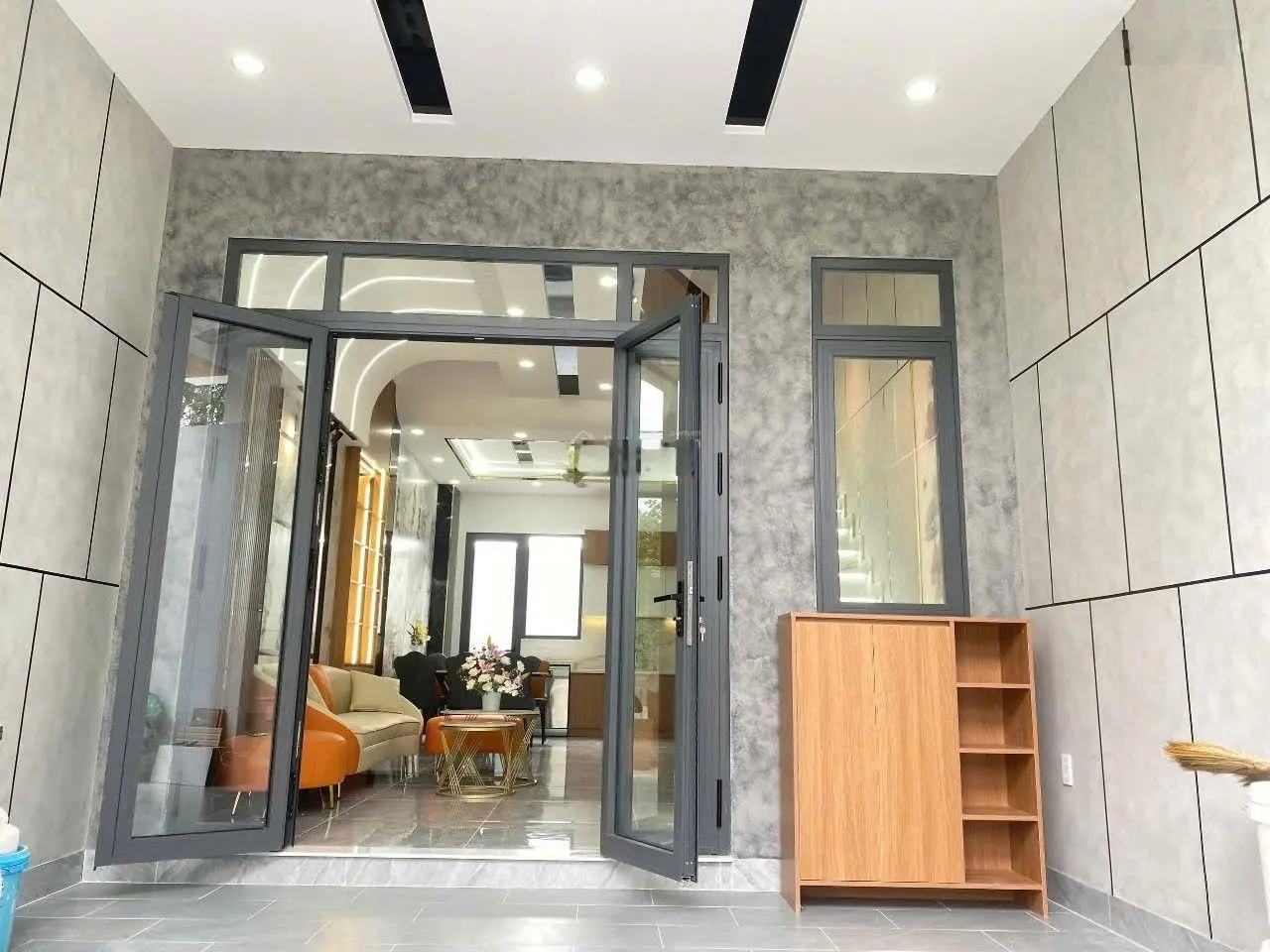 Nhà 4 Tầng Siêu Đẹp _ Đường Linh Đông _ 66M2 _ Xe Hơi Ngủ Trong Nhà _ Nội Thất Cao Cấp _ Chỉ 7,2 Tỷ
