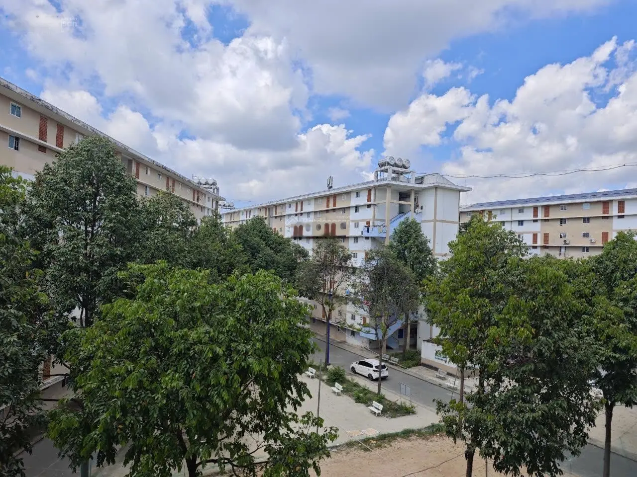 Nhà ở xã hội Becamex Hòa Lợi, lầu 2 sổ hồng 100 triệu . còn 305 triệu góp 15 năm. Sài Gòn mua được