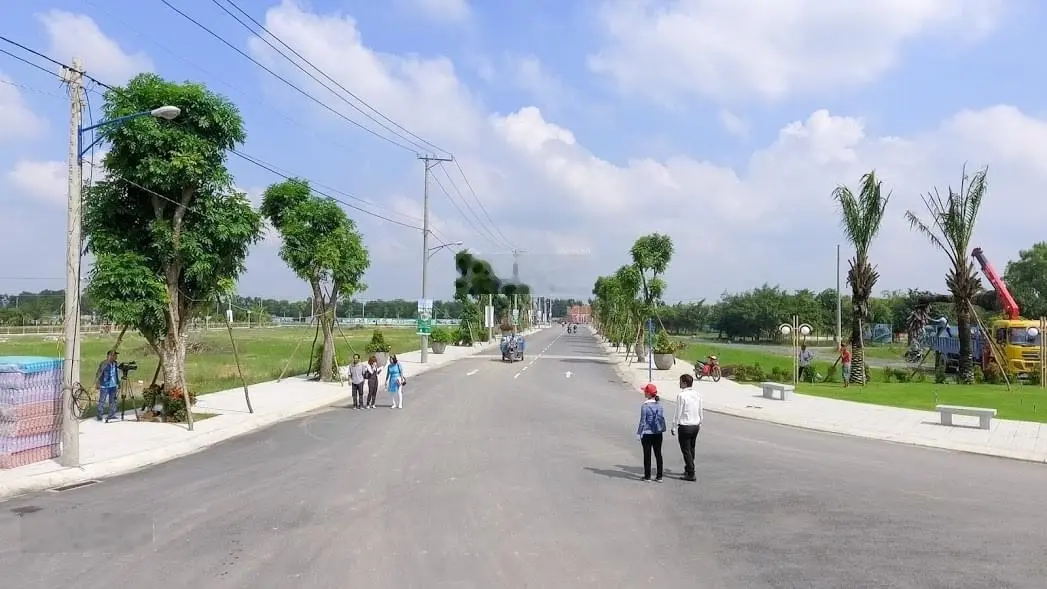 Chính Chủ sang gấp KDC Lan Anh 2 , BRVT , Giá 650/100m2, SHR, XDTD,ngay Bệnh viện . LH: 0907 631 ***