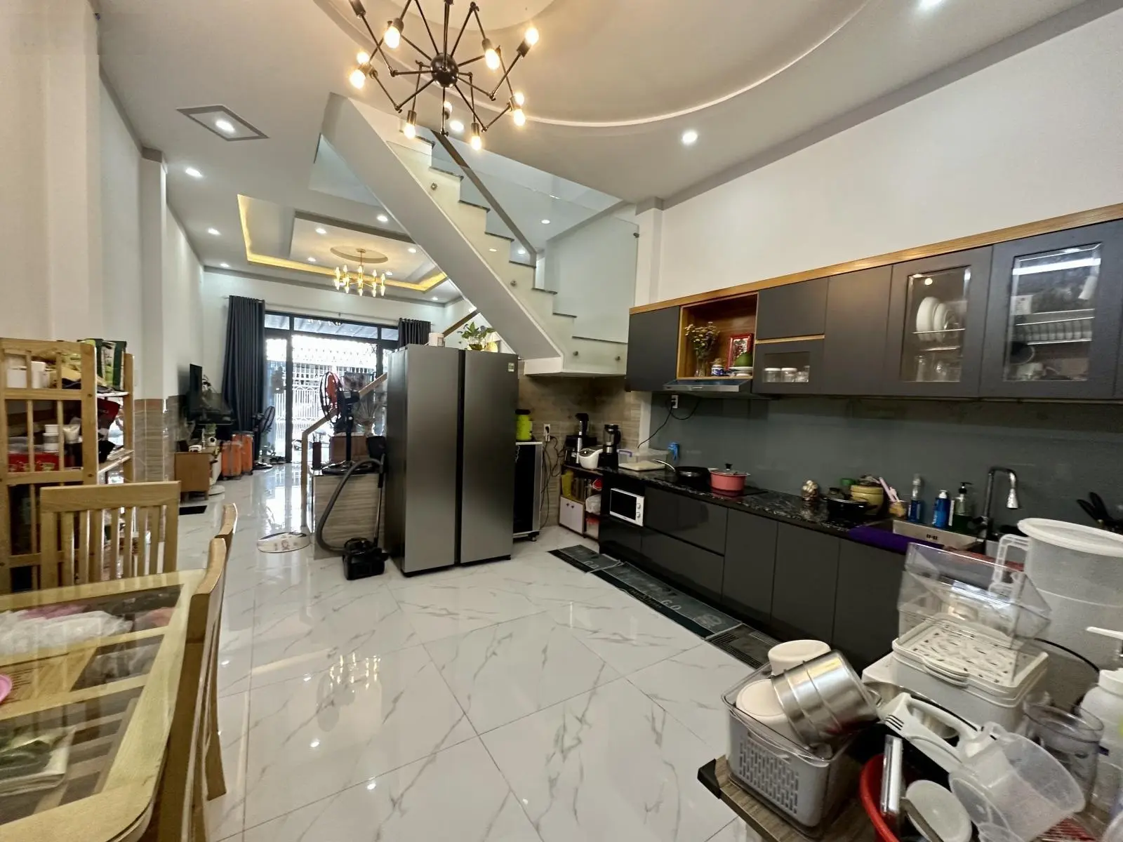 Nhà một trệt 1 lầu gần chợ trảng dài ,hồ bơi phương nam Biên hoà , đồng nai giá rẻ sổ riêng thổ cư