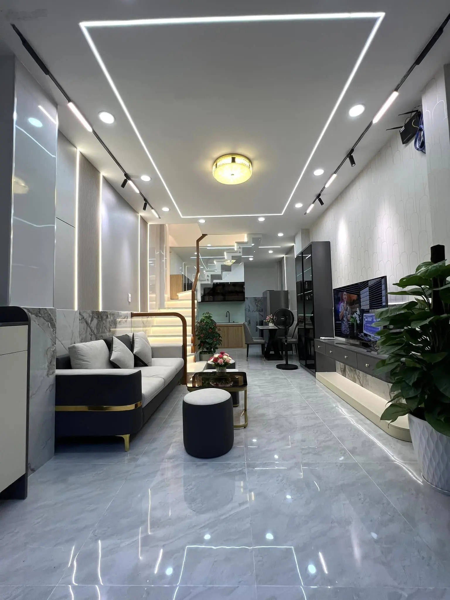 Nhà mới xây ngay MT Lê Văn Quới, tặng gói nội thất 100 triệu, sổ riêng, ngân hàng cho vay 70%
