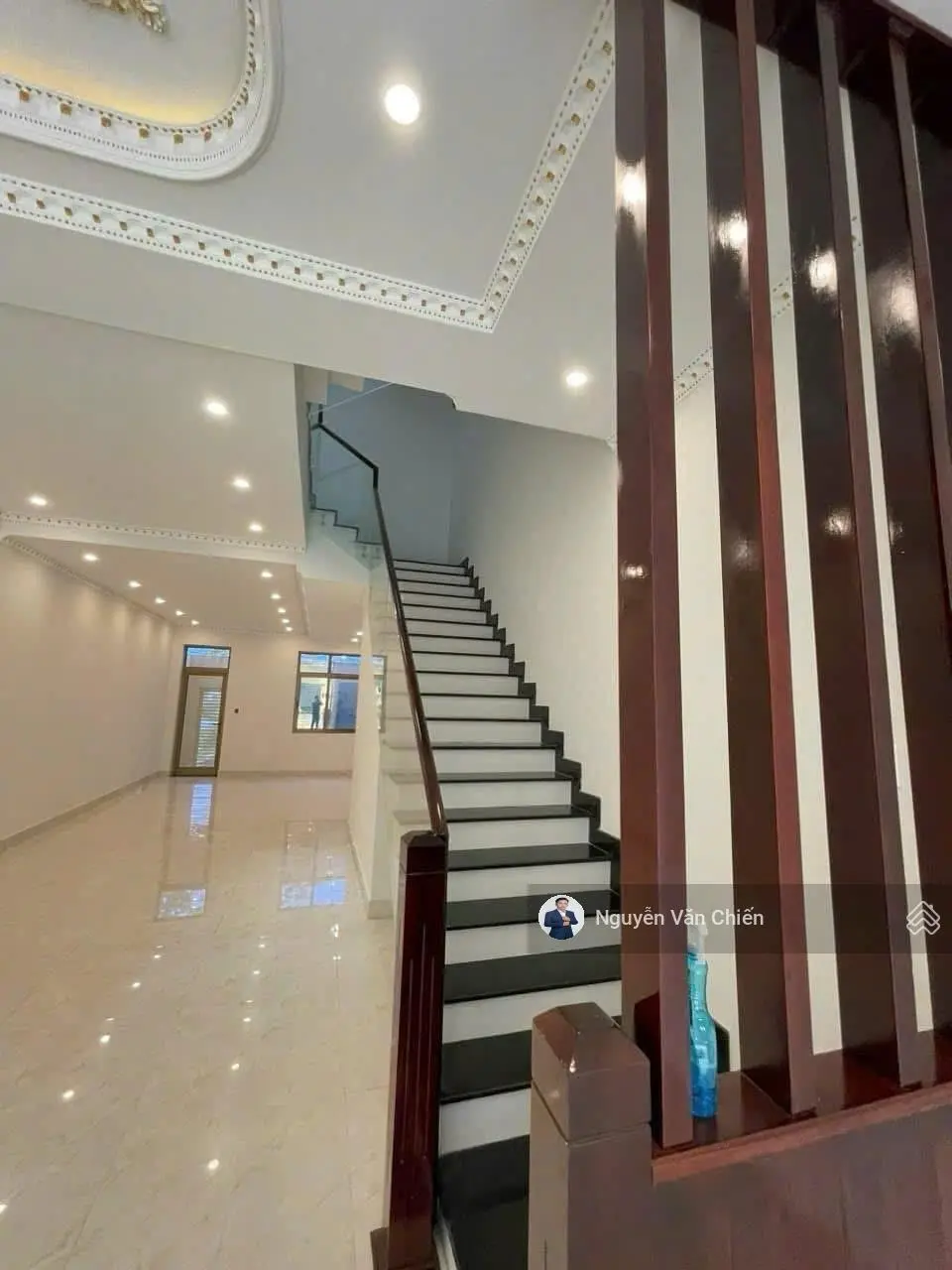 Chính chủ bán shophouse Mê Linh full nội thất giá chỉ 5,350 tỷ/105m2 Đông Nam sạch đẹp, giá rẻ