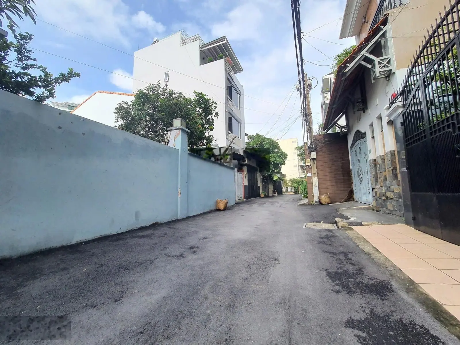 Biệt thự cổ trung tâm Sài Gòn, gần 500m2 - bề ngang khủng 26m, đường nhựa 10m sát ngay mặt tiền