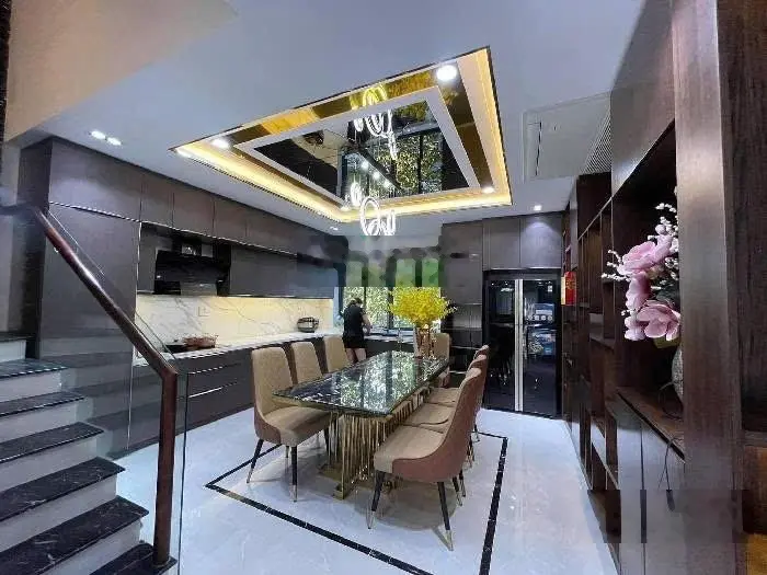 Chỉ 15 tỷ bán nhà 5 tầng 110m2 ngang 5m mặt tiền kinh doanh đường man thiện quận 9