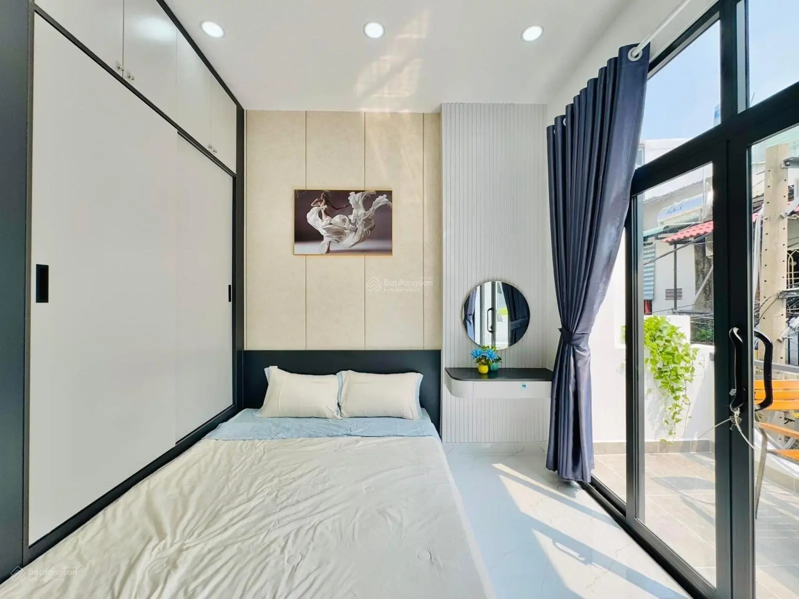 Đi nước ngoài bán nhà Đặng Chất, P.3, Q.8. GIÁ 2TỶ950. DT 48m2. Đang cho thuê 17tr/th. SHR HXH 5m