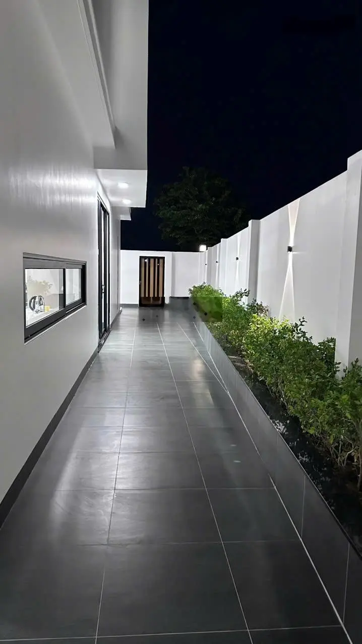 Căn biệt thự mới đường 27m Gói 7 KĐT Mỹ Gia. 216m2 ngang 10m, bao toàn bộ thuế phí sang nhượng
