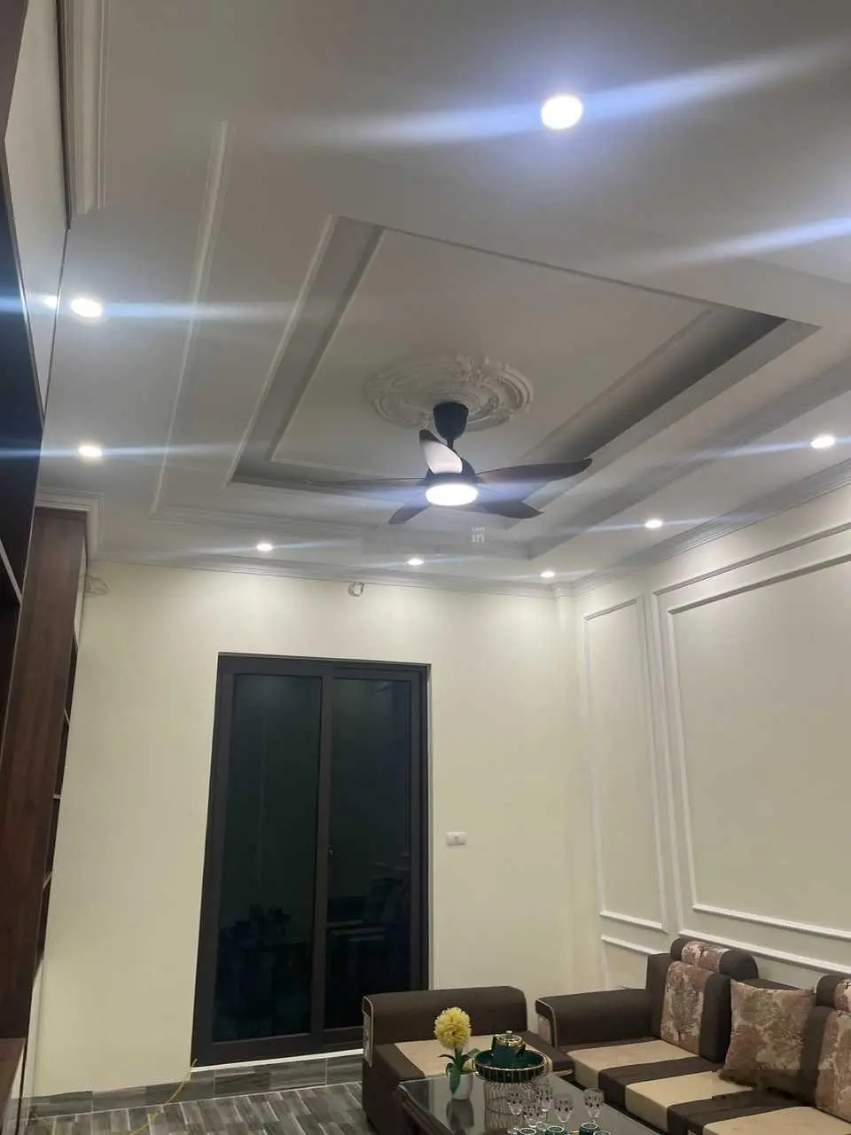 Cần bán nhà tại Hoàng Quốc Việt, DT 65m2 xây 5 tầng, ngõ ô tô tránh, kinh doanh. Giá 19.85 tỷ