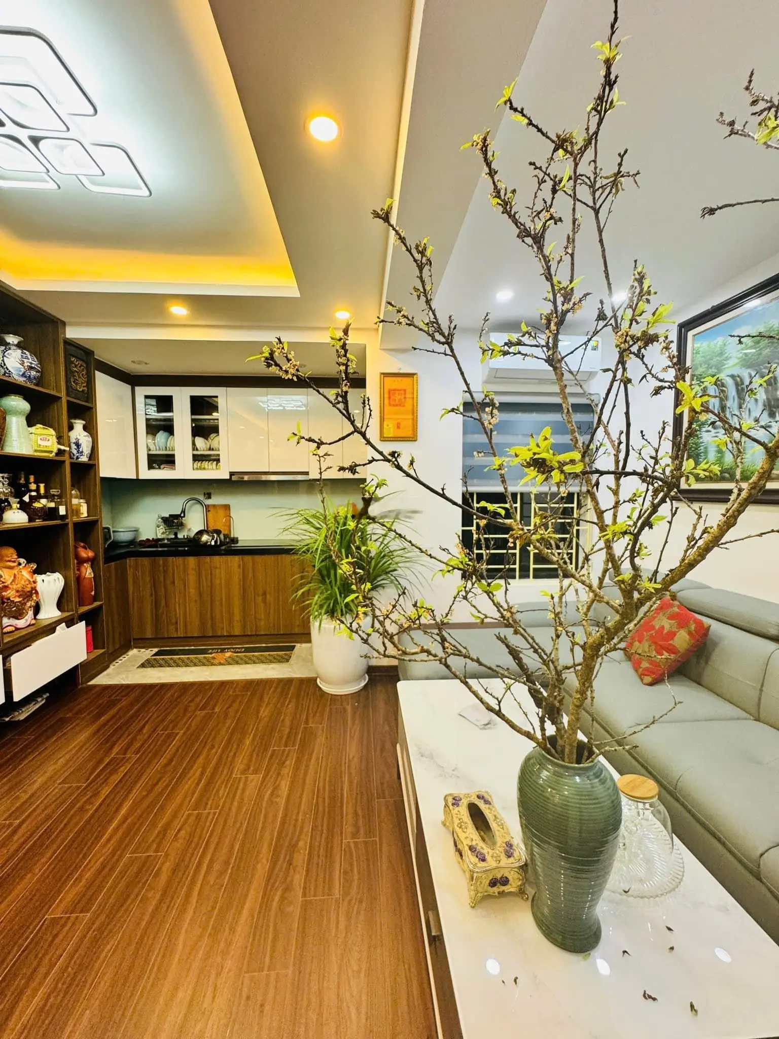 Hoa hậu! Nghi Tàm, Tây Hồ, tầng 1, 2 thoáng, ô tô, 90m2, 2PN 2WC nhà đẹp chỉ 3,63 tỷ
