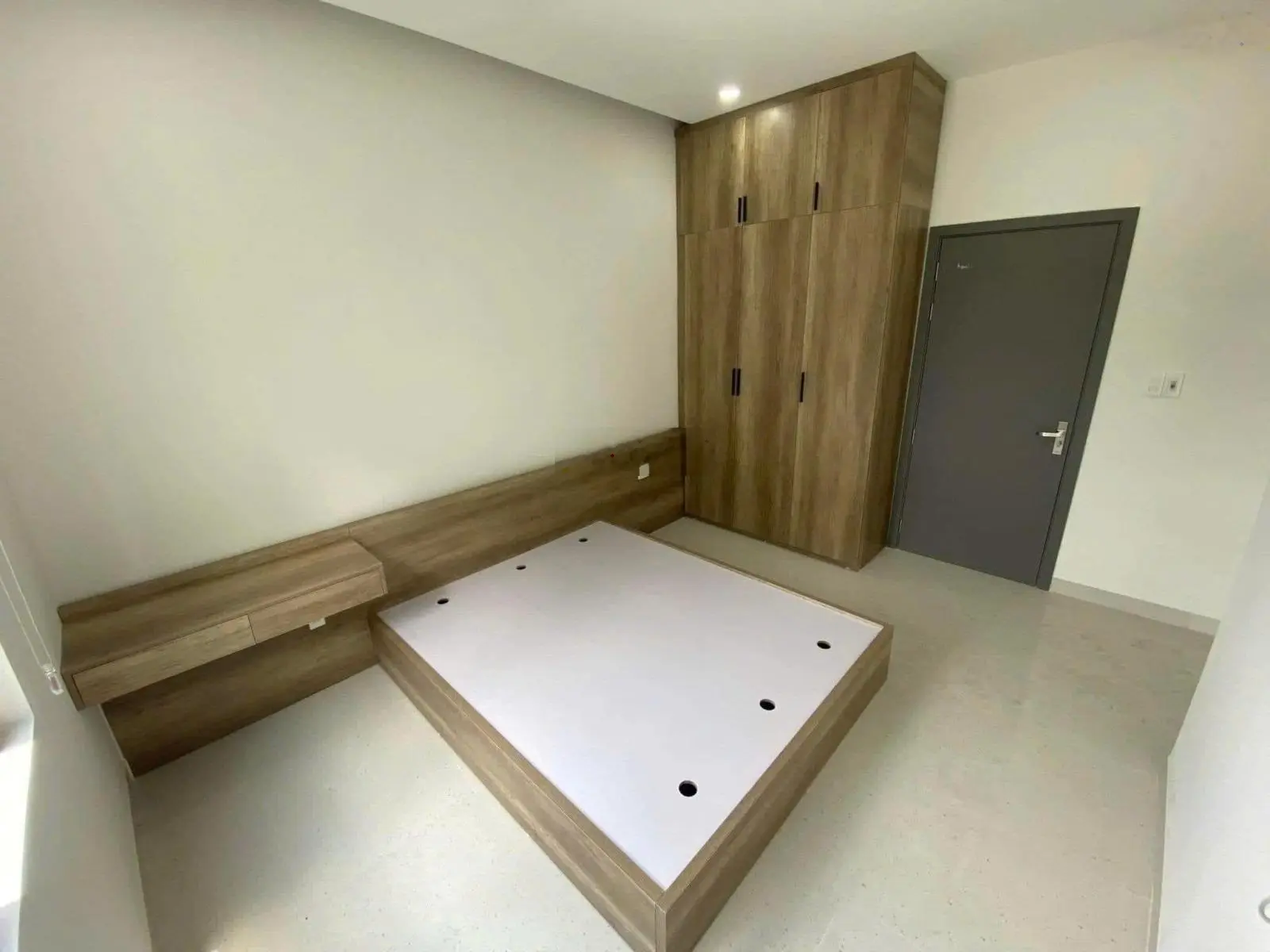 Bán Gấp Nhà Bình Chánh 1,5t/80m2.3pn.SHR.MTĐ 6m.Đang cho thuê 8tr/tháng