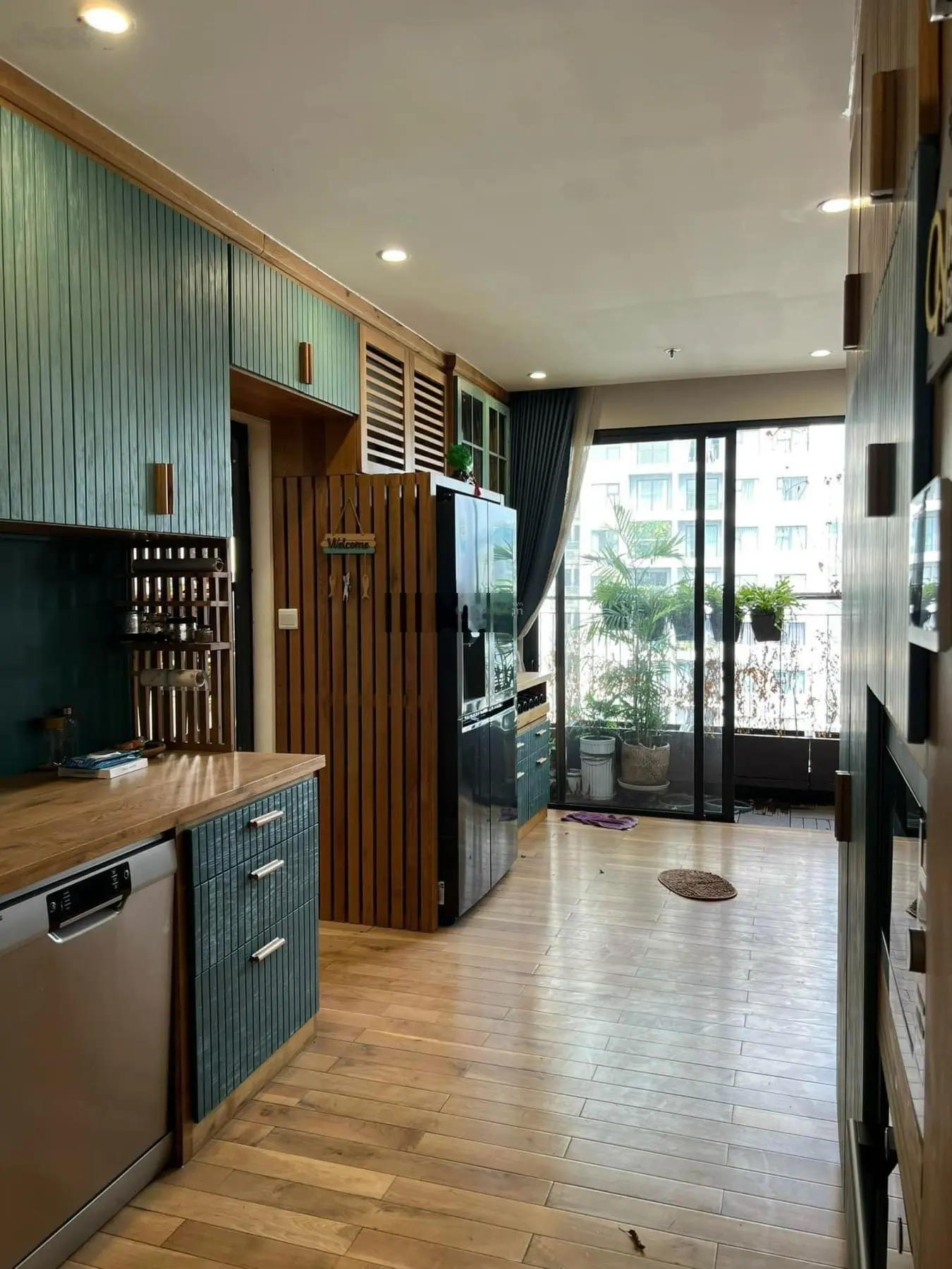 Bán căn hộ chung cư sân vườn view đẹp tại The Rainbow - Vinhomes Grand Park, 4,3 tỷ, 93m2